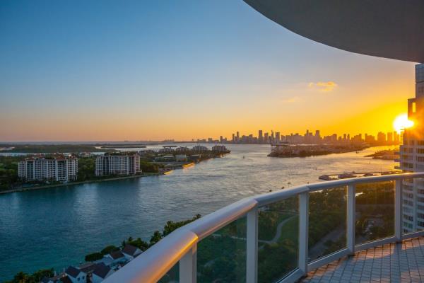 The home also has sunrise and sunset views.