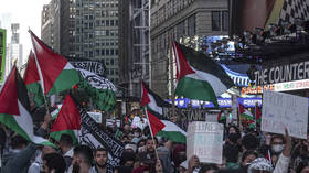 me<em></em>ta bans pro-Hamas content