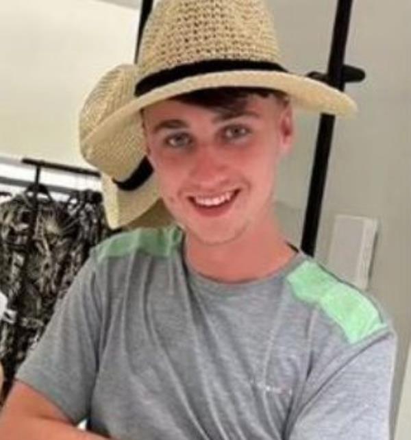 Missing Jay Slater (social media)