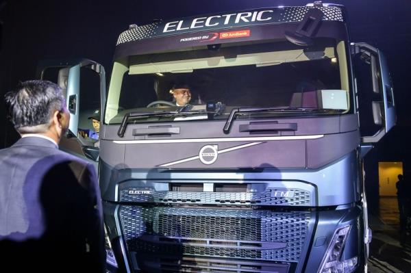 JPJ to review SOP, regulations related to EVs, says transport minister