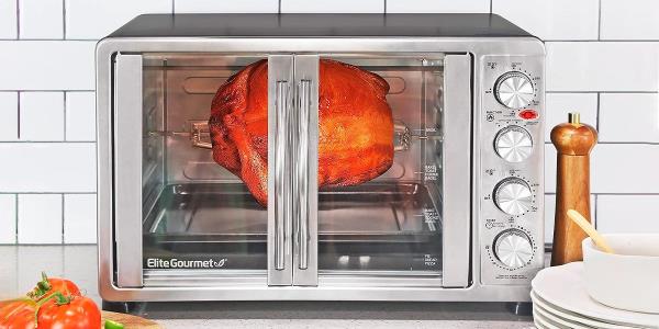 Countertop Co<em></em>nvection Toaster Oven with chicken inside