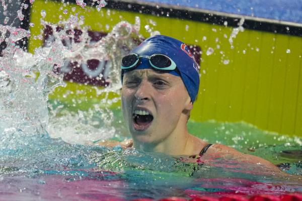 Natio<em></em>nals Ledecky Rolls On Swimming