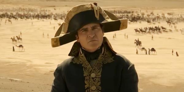 Joaquin Phoenix as Napoleon Bo<em></em>naparte in Napoleon