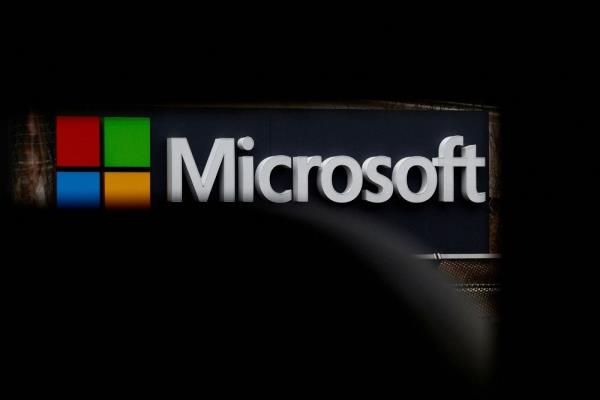Microsoft profits beat expectations, cloud business heats up