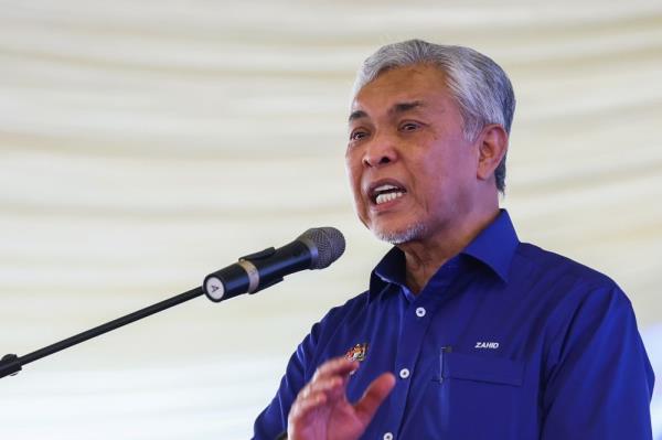 Govt taking proactive steps to resolve Felda settlement issues, says DPM Zahid