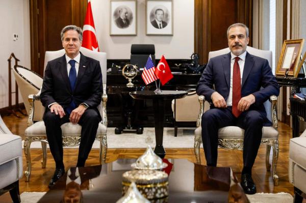 Secretary of State Antony Bl<em></em>inken with Turkish Foreign Minister Hakan Fidan in Ankara. (Jo<em></em>nathan Ernst / Pool via AFP - Getty Images)