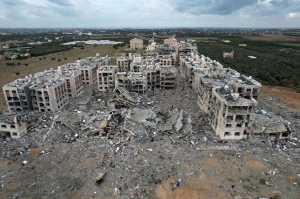 several destroyed co<em></em>ncrete apartment buildings