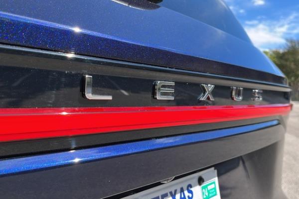 2024 Lexus TX 500h