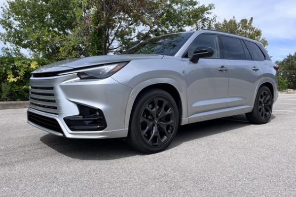 2024 Lexus TX 500h