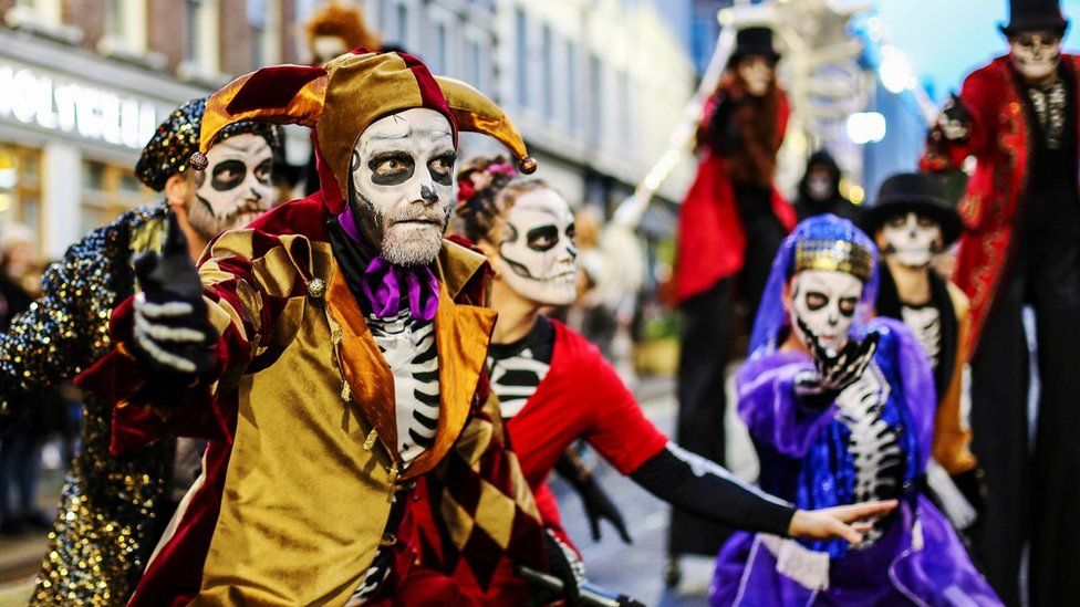 halloween parade derry