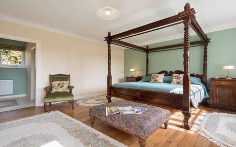 Make yourself at home at The Squires Retreat in the Felbrigg Estate