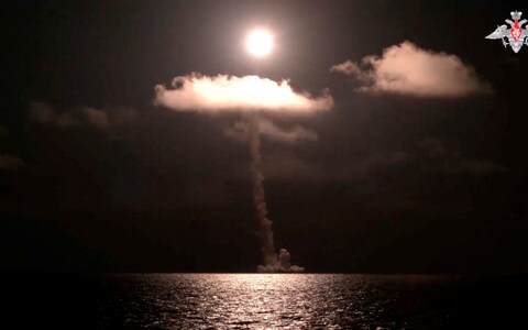 Russia's new nuclear-powered submarine Imperator Alexander III test launches the Bulava ballistic missile ballistic missile