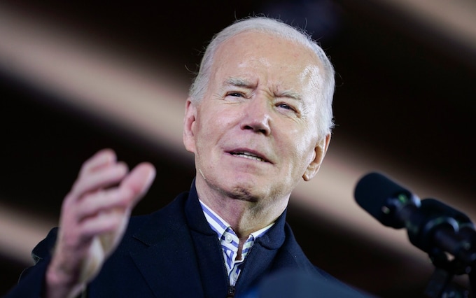 President Joe Biden speaks a<em></em>bout his eco<em></em>nomic agenda at Wisconsin