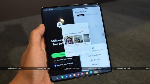 Samsung Reportedly Rolling Out Android 14-ba<em></em>sed One UI 6 Update for Older Galaxy Foldables