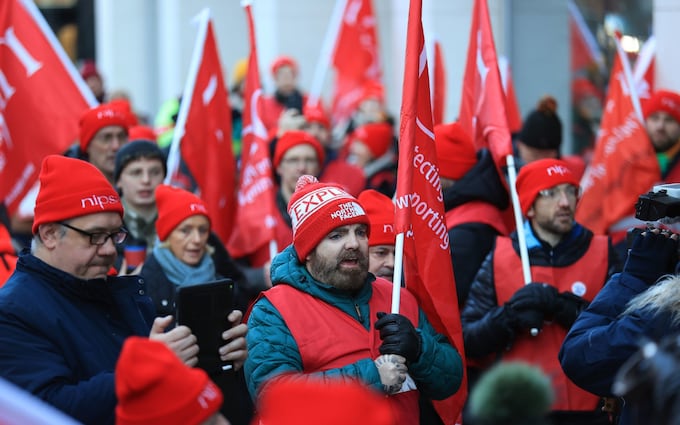 Two of the unio<em></em>ns for road gritters are involved in the strike action on Thursday over pay