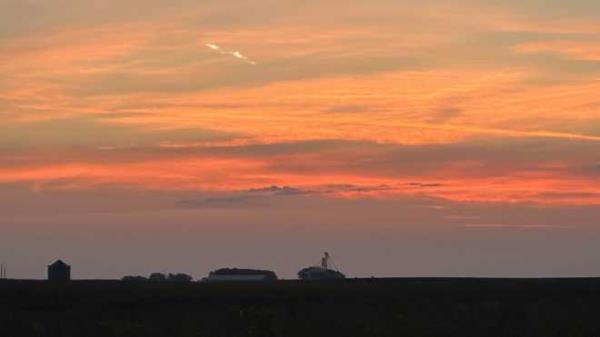 iowans spot fireball meteor streaking across sky friday