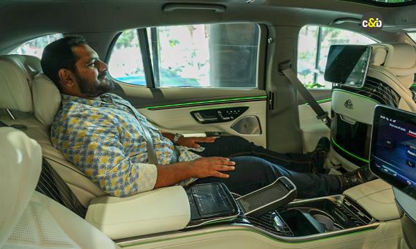 Mercedes Maybach EQS 680 20