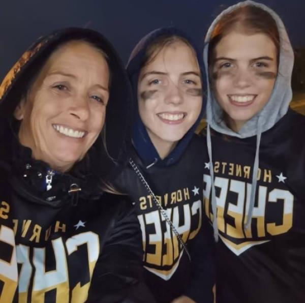 Tammy Parsons (left) 'would light up any room that she walked into'