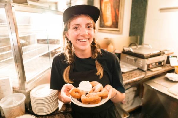 With Headley being an award-winning pastry chef, it comes as no surprise that the desserts, including this funnel cake topped with ice cream, are all fan favorites. 