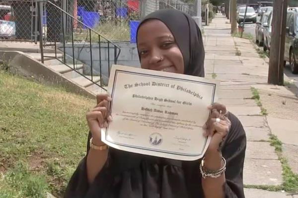 Principal Lisa Mesi wouldn't allow the young teen to take her diploma since the audience chuckled as she did the dance move.