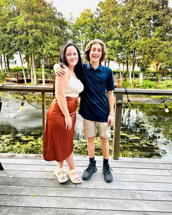 Janelle Evans instagram FILE family pics