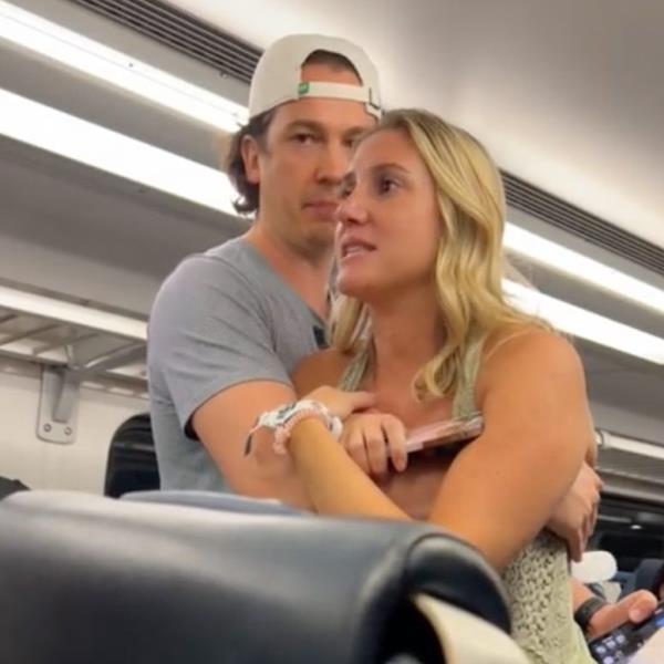 Pinnix's boyfriend tried to restrain her as she shouted at German tourists on a NJ Transit train