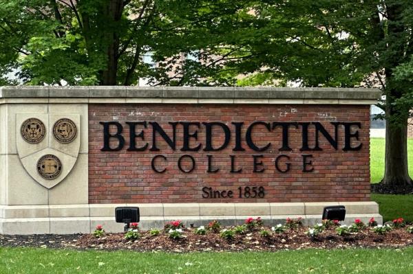 The sign for Benedictine College.