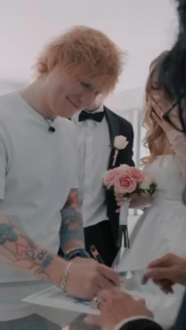 Ed Sheeran crashes fan's wedding