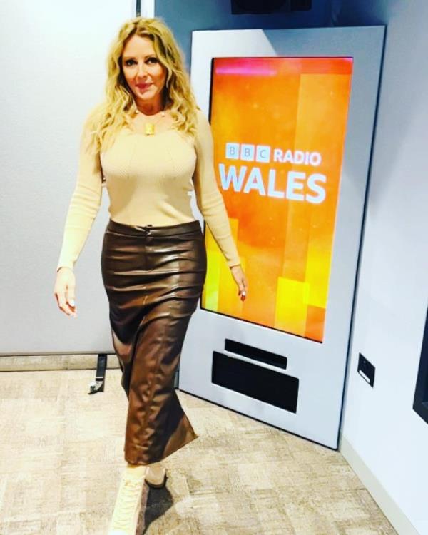 Carol Vorderman says she is leaving her Saturday-morning show on BBC Radio Wales