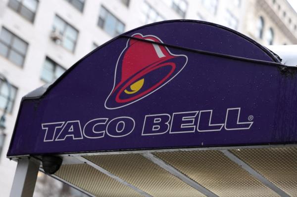 Taco Bell sign