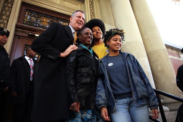 Bill de Blasio and Chirlane McCray with their kids