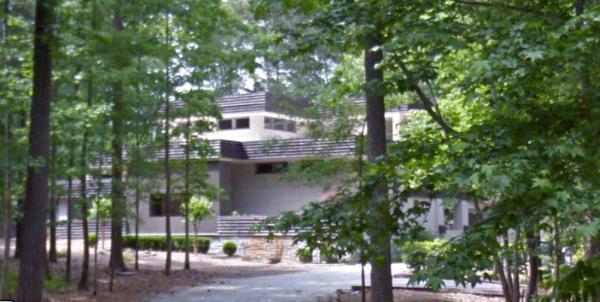 Norman Reedus paid $2.9 million for his Atlanta home in 2015. 