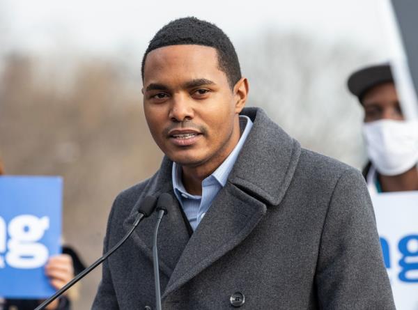 Co<em></em>ngressman Ritchie Torres endorses Andrew Yang for his candidacy for Mayor of New York City on Morningside Drive.