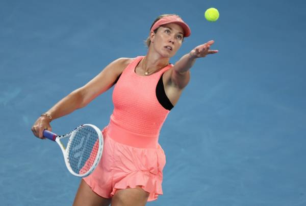 Danielle Collins serves during her three-set loss to Iga Swiatek in the second round of the Australian Open.
