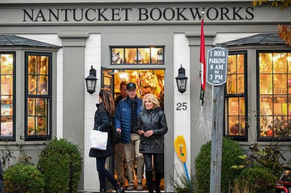 Joe and Jill Biden walk out of bookstore