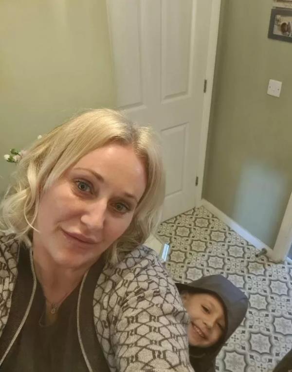 Kartlon and his mom, Lisa.