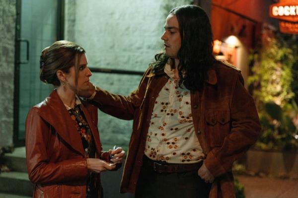 Anna Kendrick, Daniel Zovatto in 