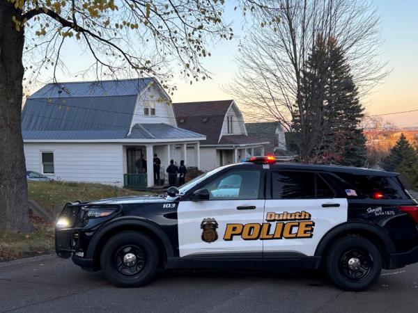Police investigate the scene wher<em></em>e five people were found shot to death inside two homes in Duluth, Minn., on Thursday, Nov. 7, 2024. (Christa Lawler/Star Tribune via AP)