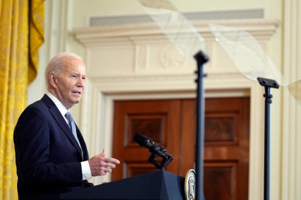 President Biden inched slightly ahead of former President Do<em></em>nald Trump in a new Quinnipiac University natio<em></em>nal poll, edging him out 48% to 47%.
