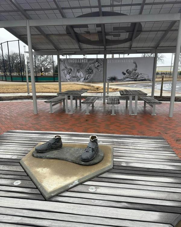 The feet of the statue left behind.